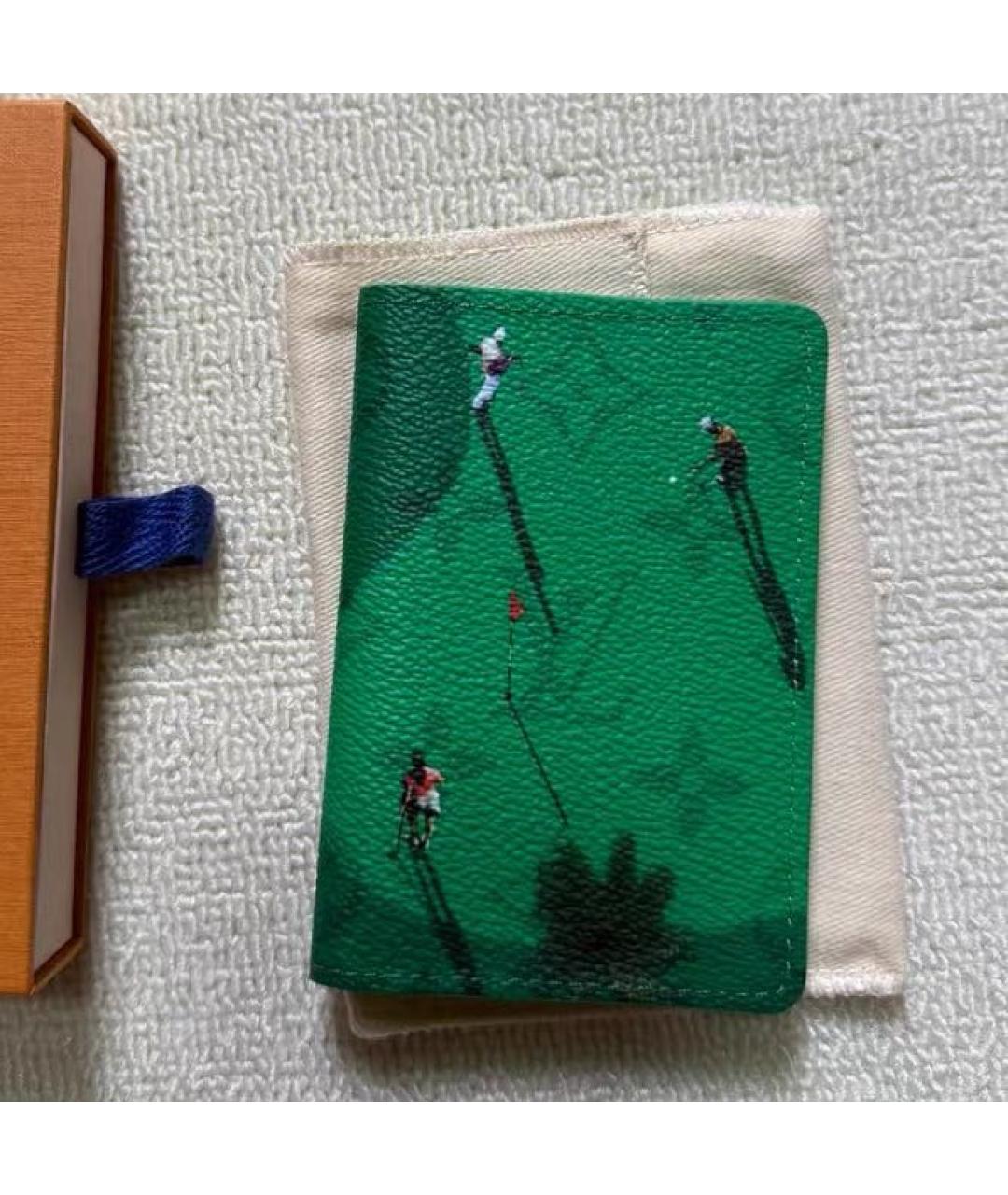 LOUIS VUITTON Зеленый кожаный кардхолдер, фото 2