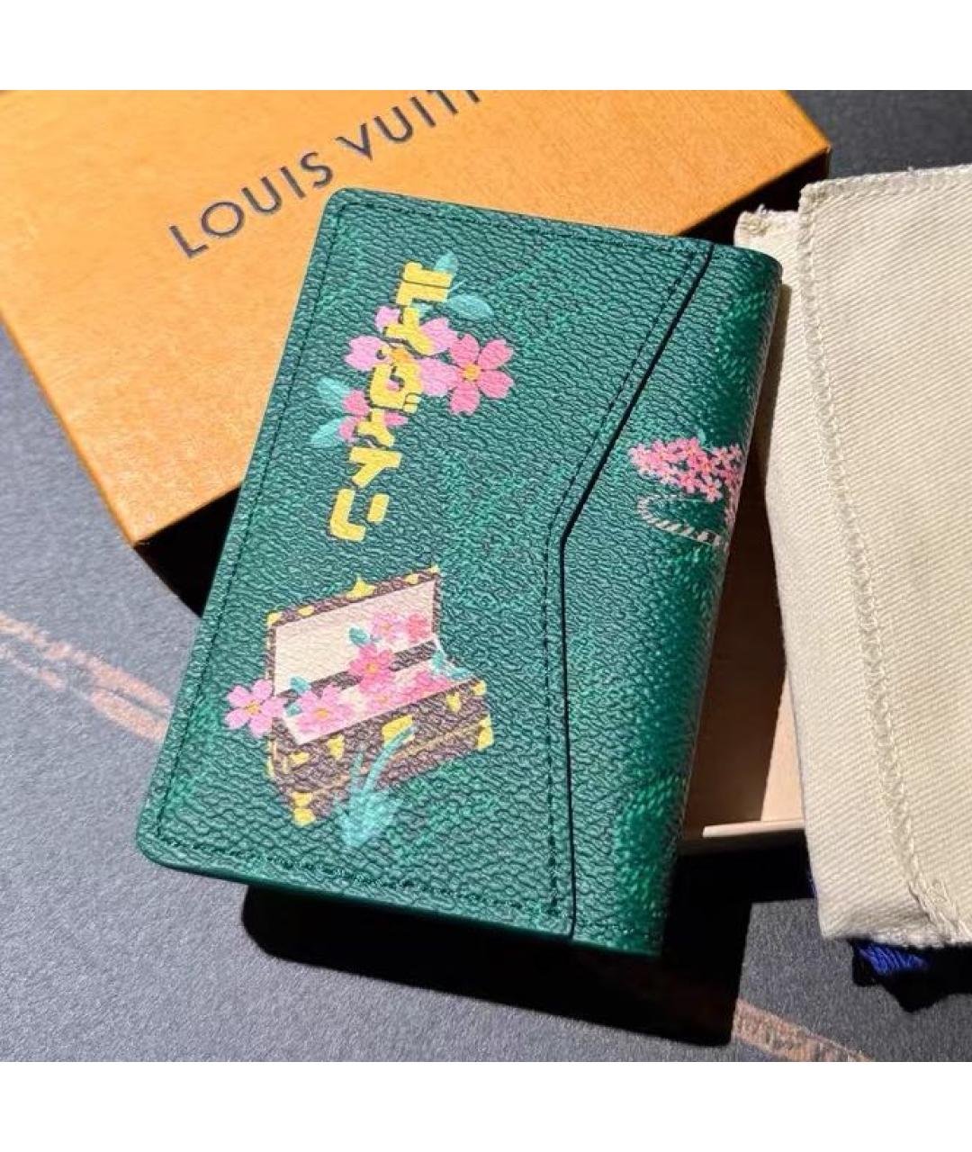 LOUIS VUITTON Зеленый кожаный кардхолдер, фото 3