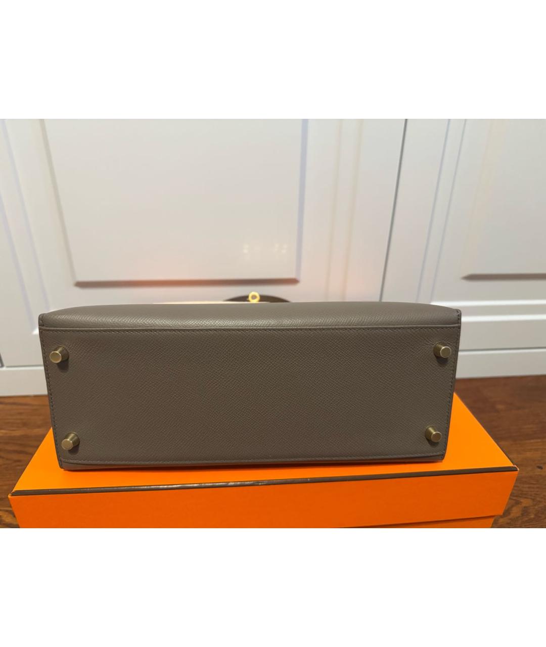 HERMES Серая кожаная сумка с короткими ручками, фото 4