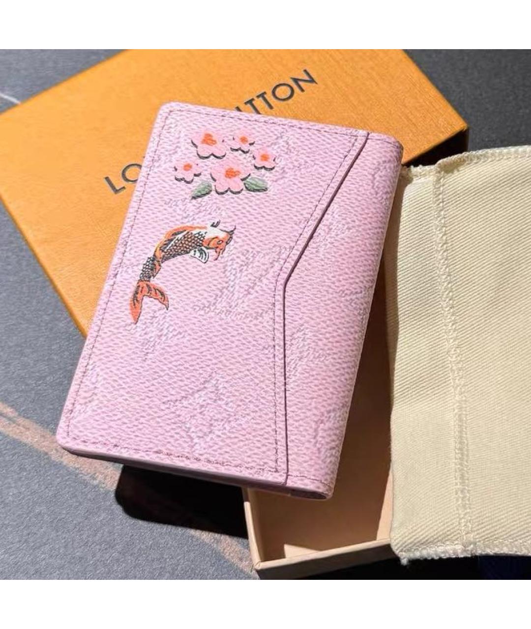 LOUIS VUITTON Розовый кожаный кардхолдер, фото 3