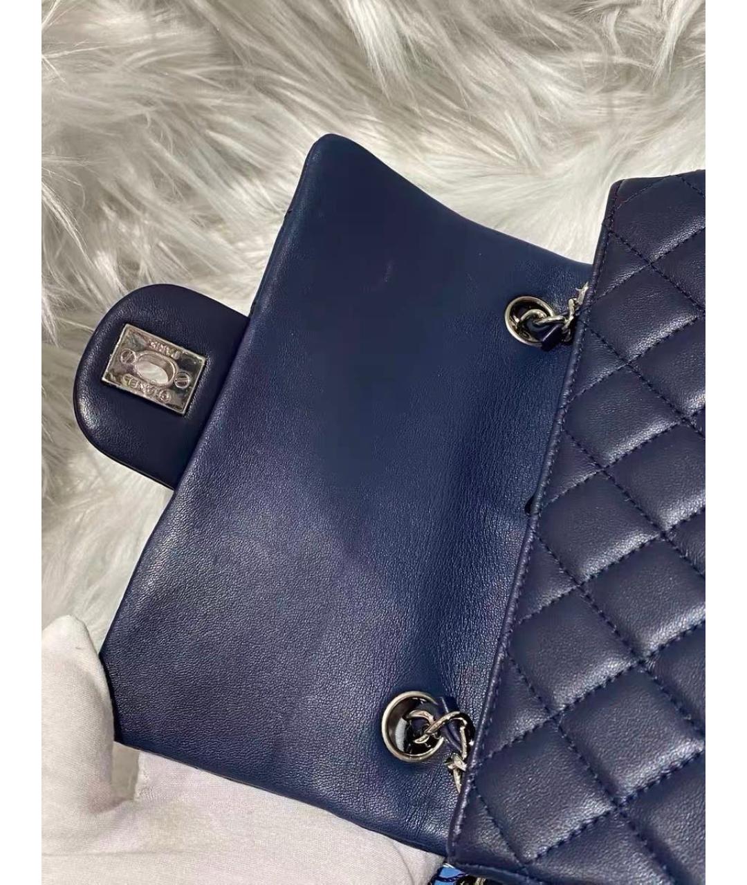 CHANEL Темно-синяя кожаная сумка через плечо, фото 4