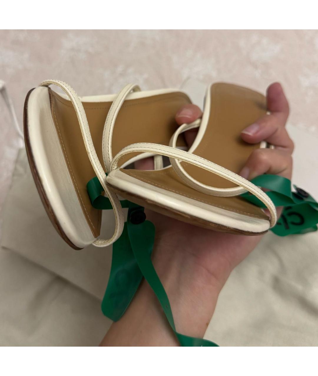 LOEWE Белые кожаные босоножки, фото 6