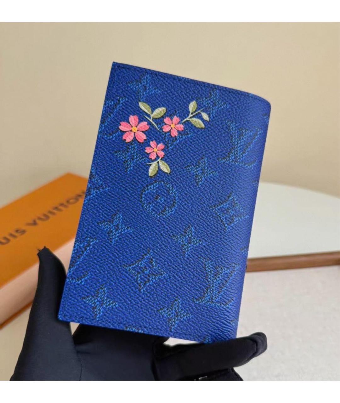 LOUIS VUITTON Синий кожаный кошелек, фото 3