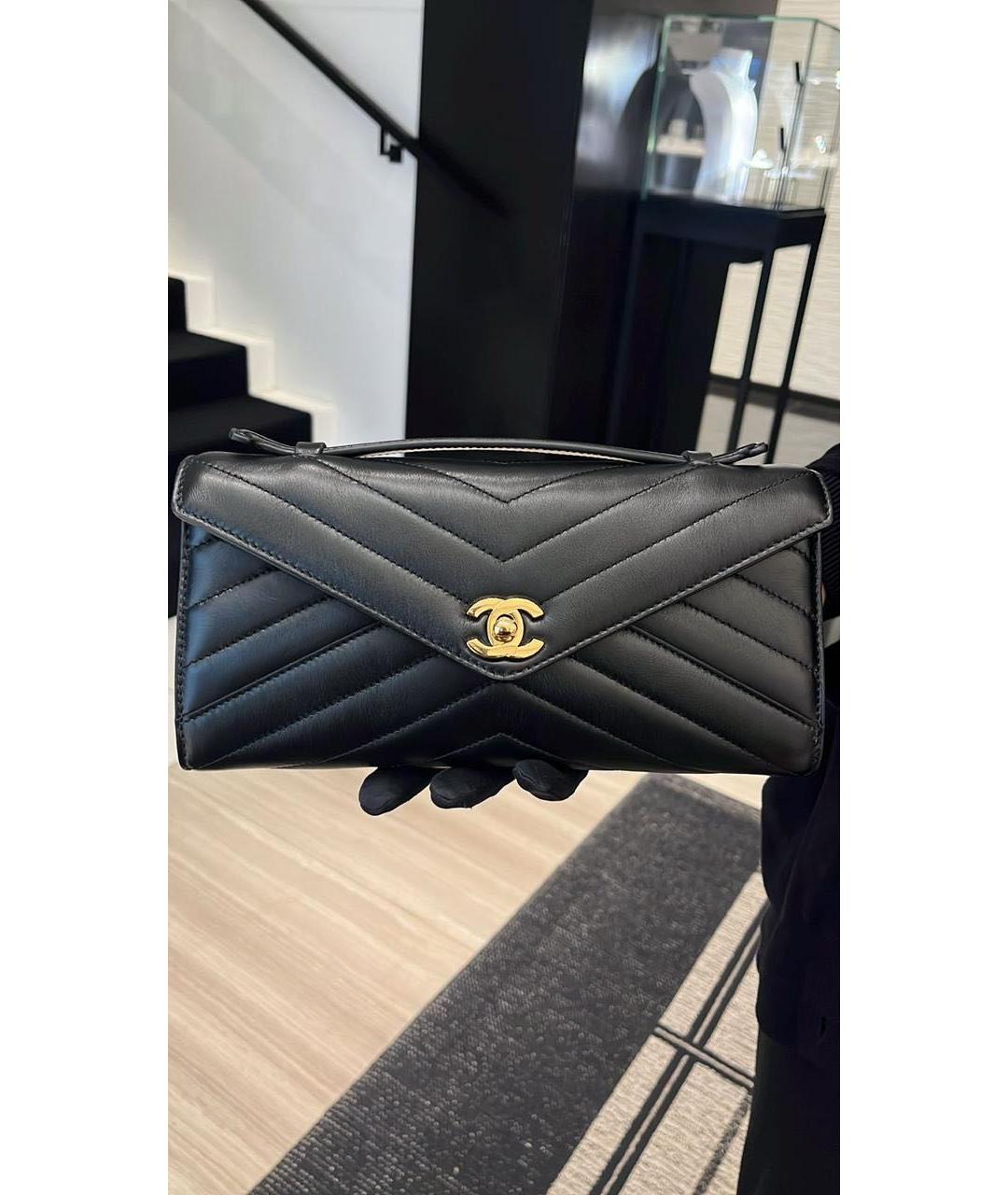 CHANEL Черная кожаная сумка с короткими ручками, фото 5