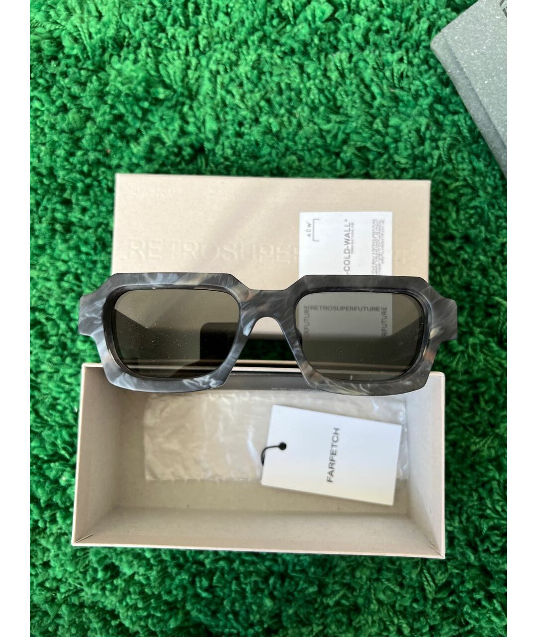 A-COLD-WALL* Антрацитовые пластиковые солнцезащитные очки, фото 8