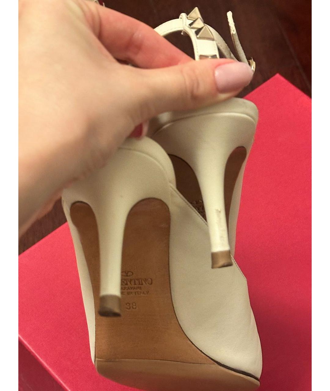 VALENTINO Бежевые кожаные туфли, фото 5