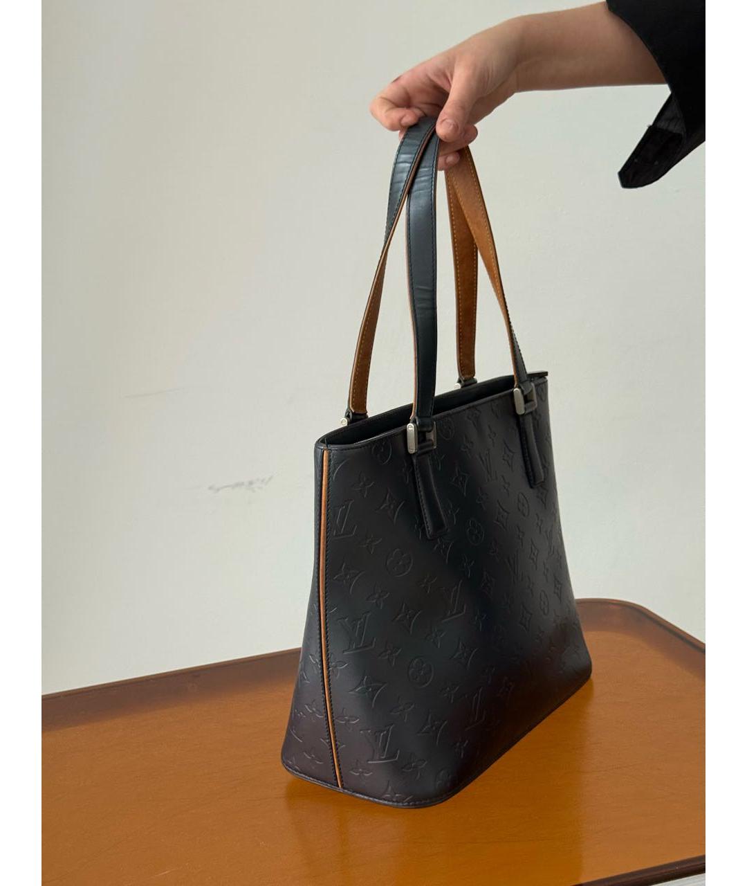 LOUIS VUITTON Антрацитовая кожаная сумка с короткими ручками, фото 4