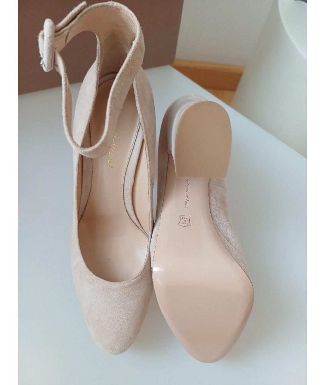 GIANVITO ROSSI Бежевые замшевые туфли, фото 8