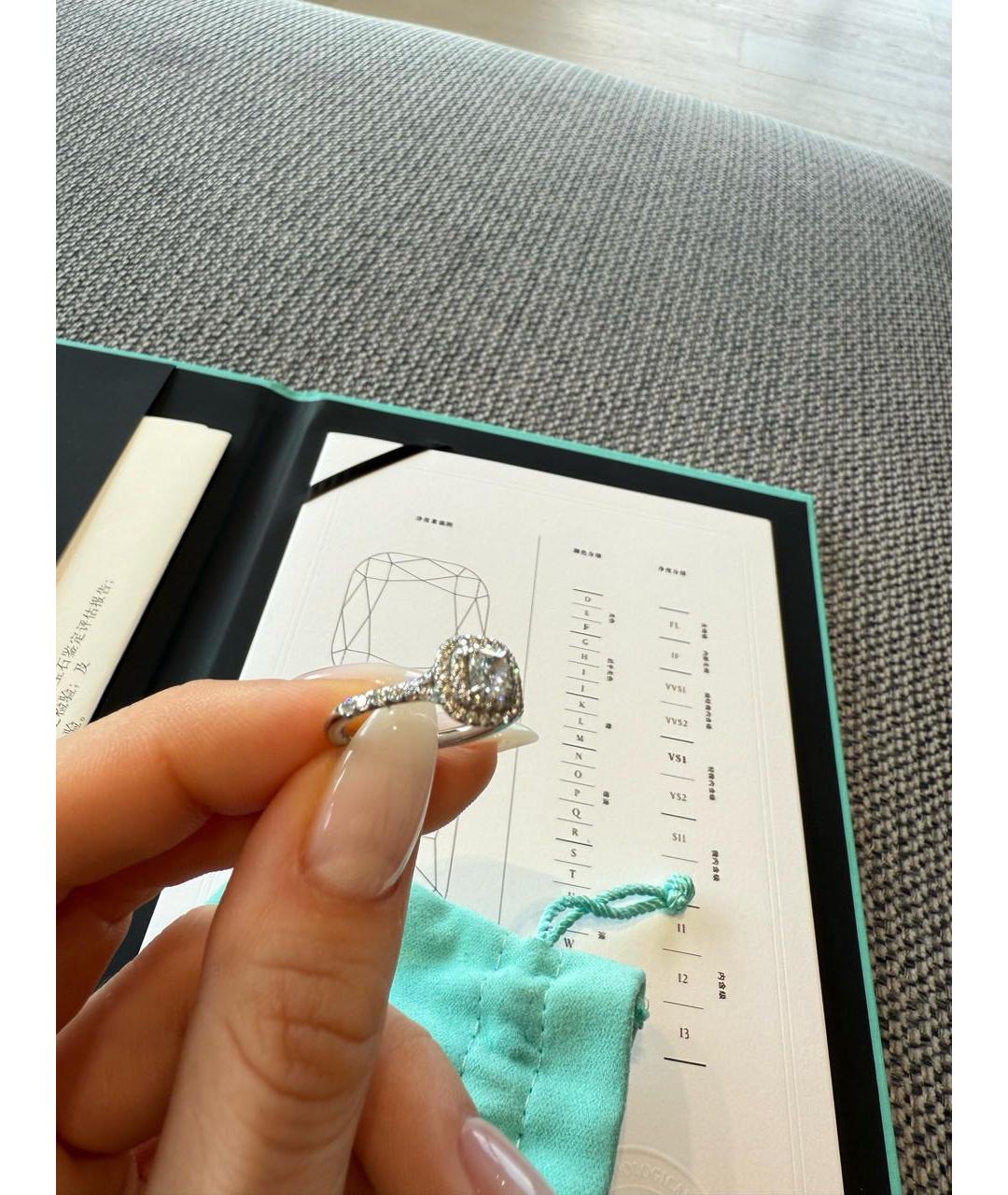 TIFFANY&CO Белое платиновое кольцо, фото 4