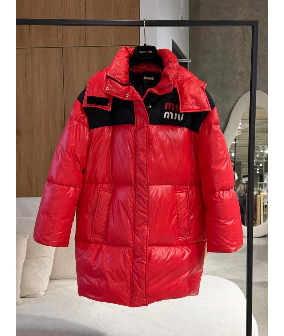 MIU MIU Красный пуховик, фото 3
