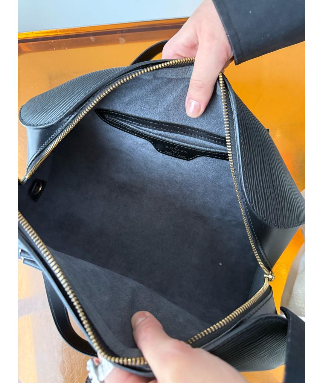 LOUIS VUITTON Черная кожаная сумка через плечо, фото 7