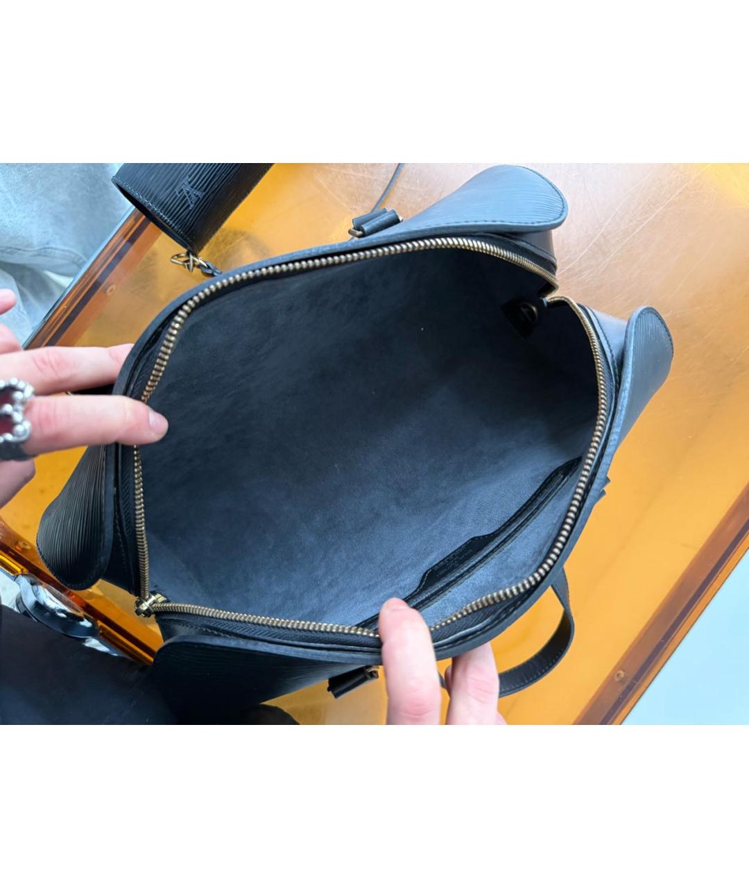 LOUIS VUITTON Черная кожаная сумка через плечо, фото 7