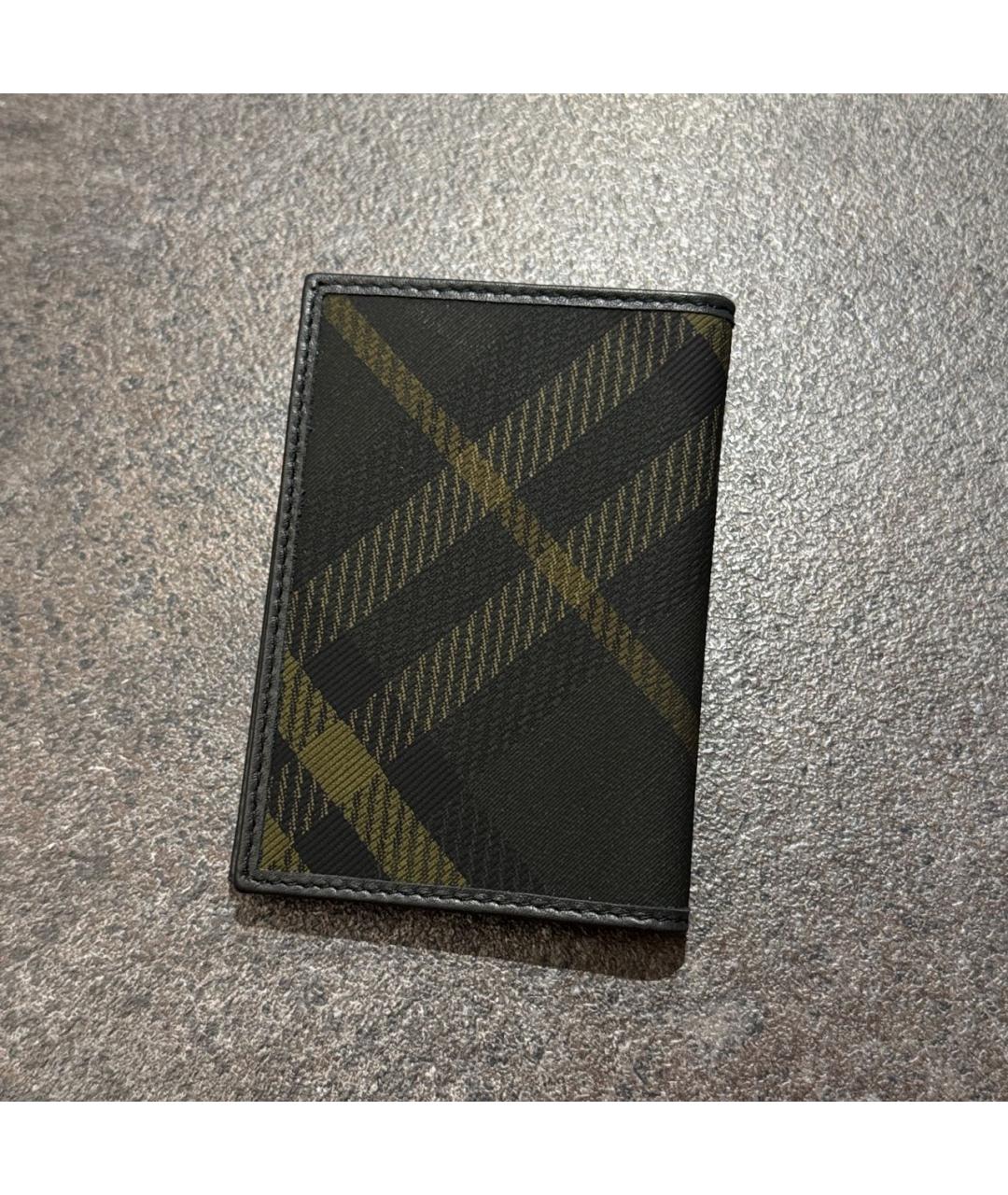 BURBERRY Зеленый кожаный кардхолдер, фото 3