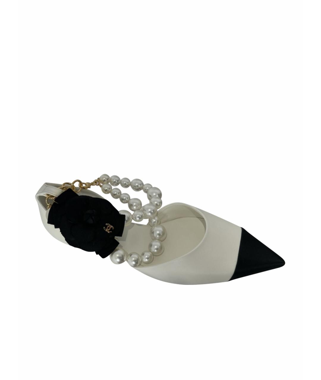 CHANEL Белые кожаные балетки, фото 1