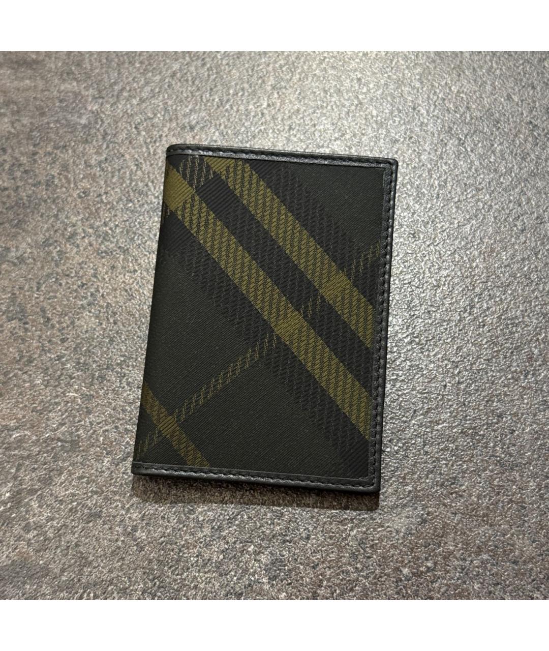 BURBERRY Зеленый кожаный кардхолдер, фото 2