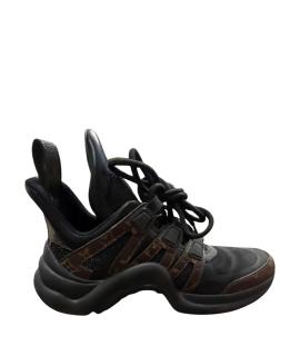 LOUIS VUITTON Кроссовки