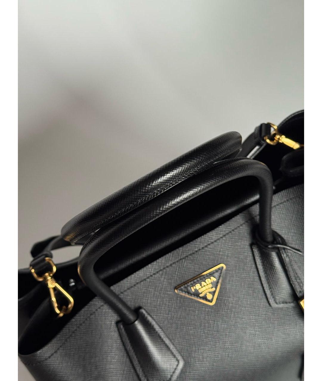 PRADA Черная кожаная сумка с короткими ручками, фото 6