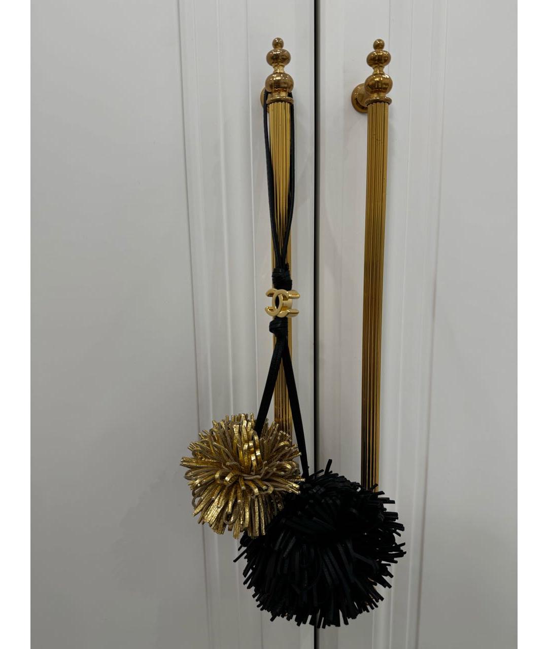 CHANEL Черный брелок, фото 3