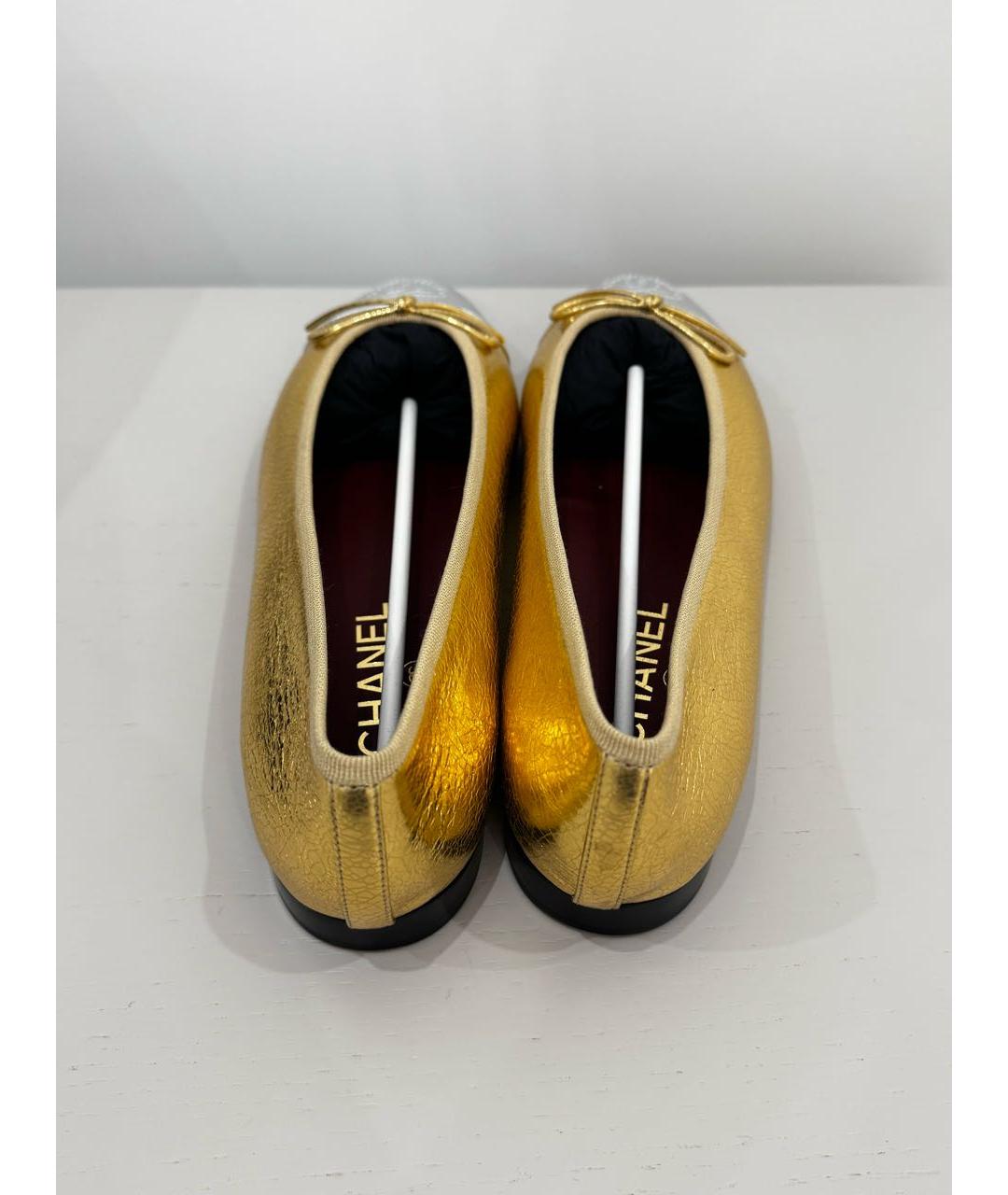 CHANEL Золотые кожаные балетки, фото 6
