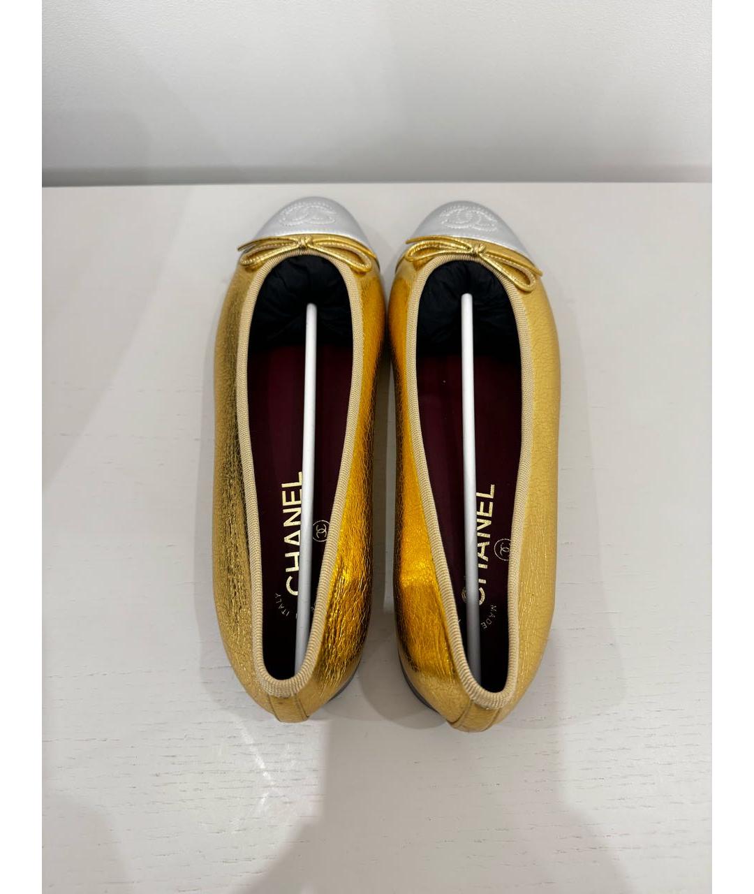 CHANEL Золотые кожаные балетки, фото 4