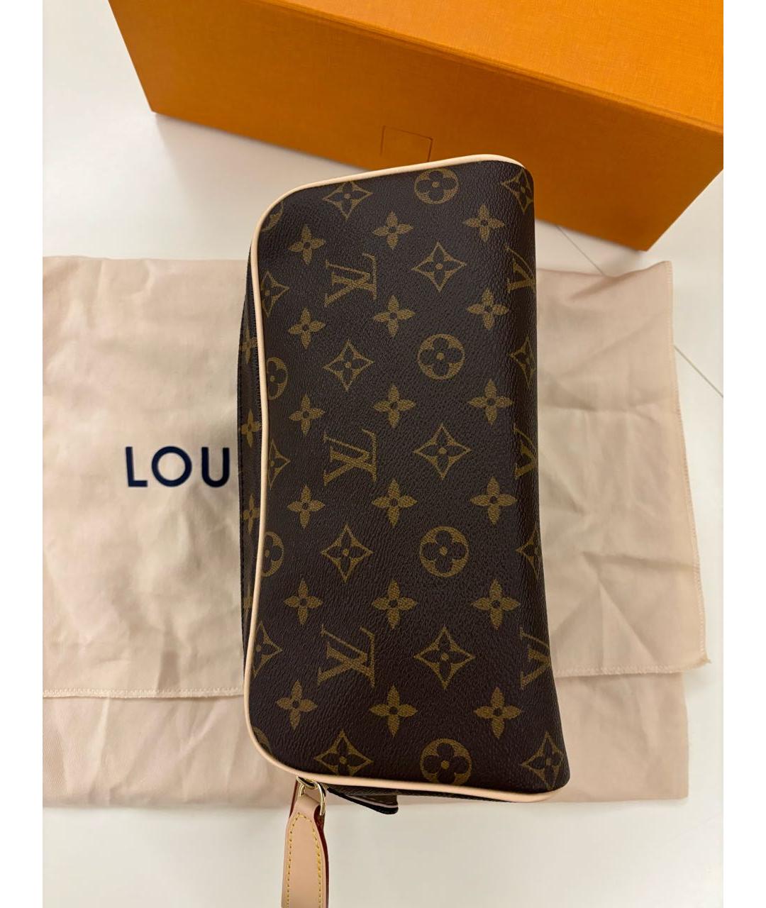 LOUIS VUITTON Коричневая косметичка, фото 3