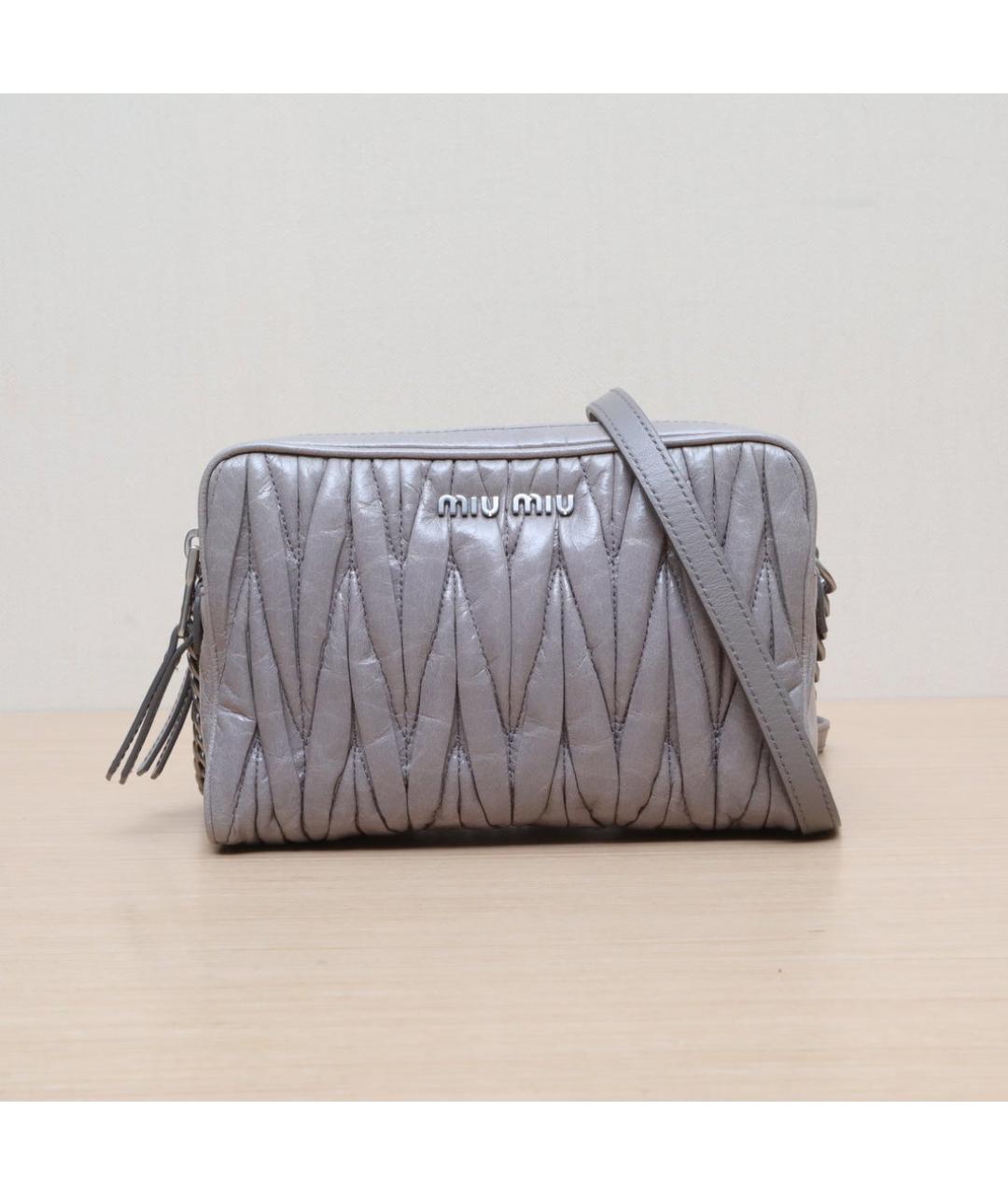 MIU MIU Серая кожаная сумка через плечо, фото 2