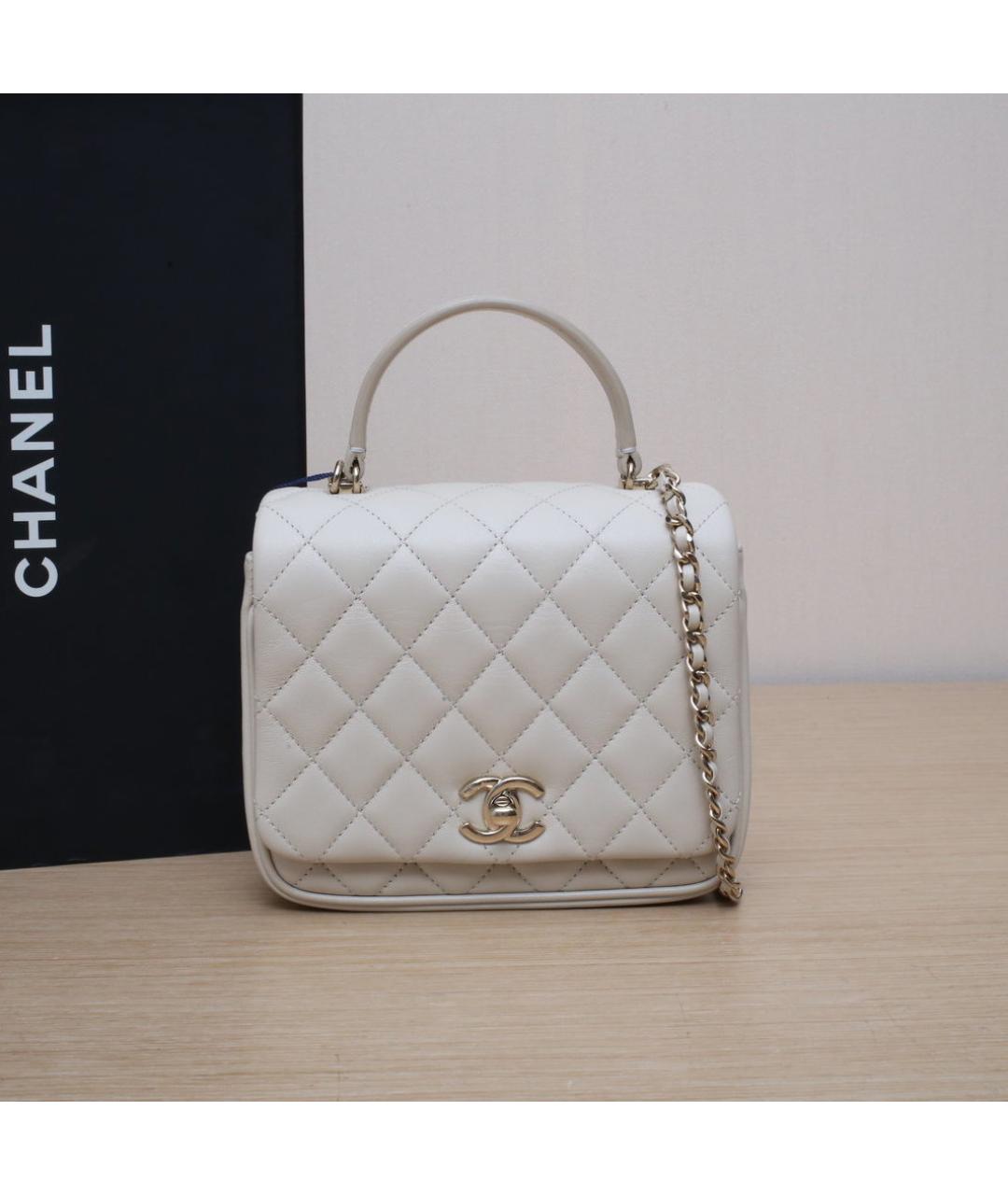 CHANEL Белая кожаная сумка через плечо, фото 2
