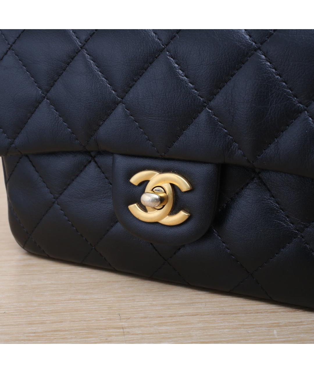 CHANEL Черная кожаная сумка через плечо, фото 8