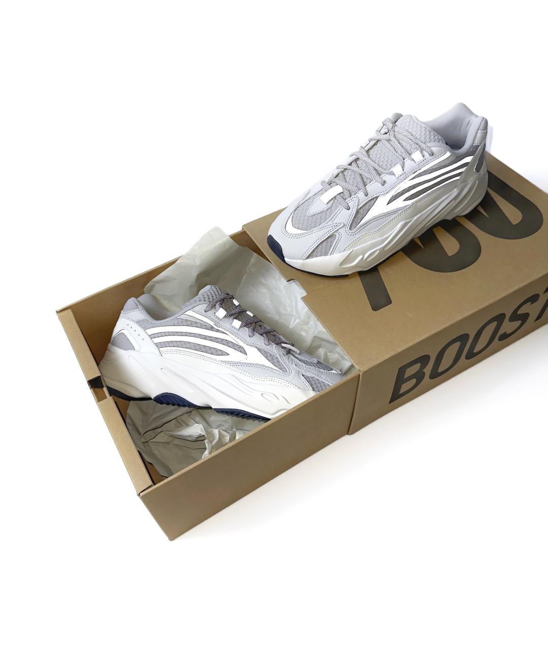 ADIDAS YEEZY Серые текстильные низкие кроссовки / кеды, фото 4