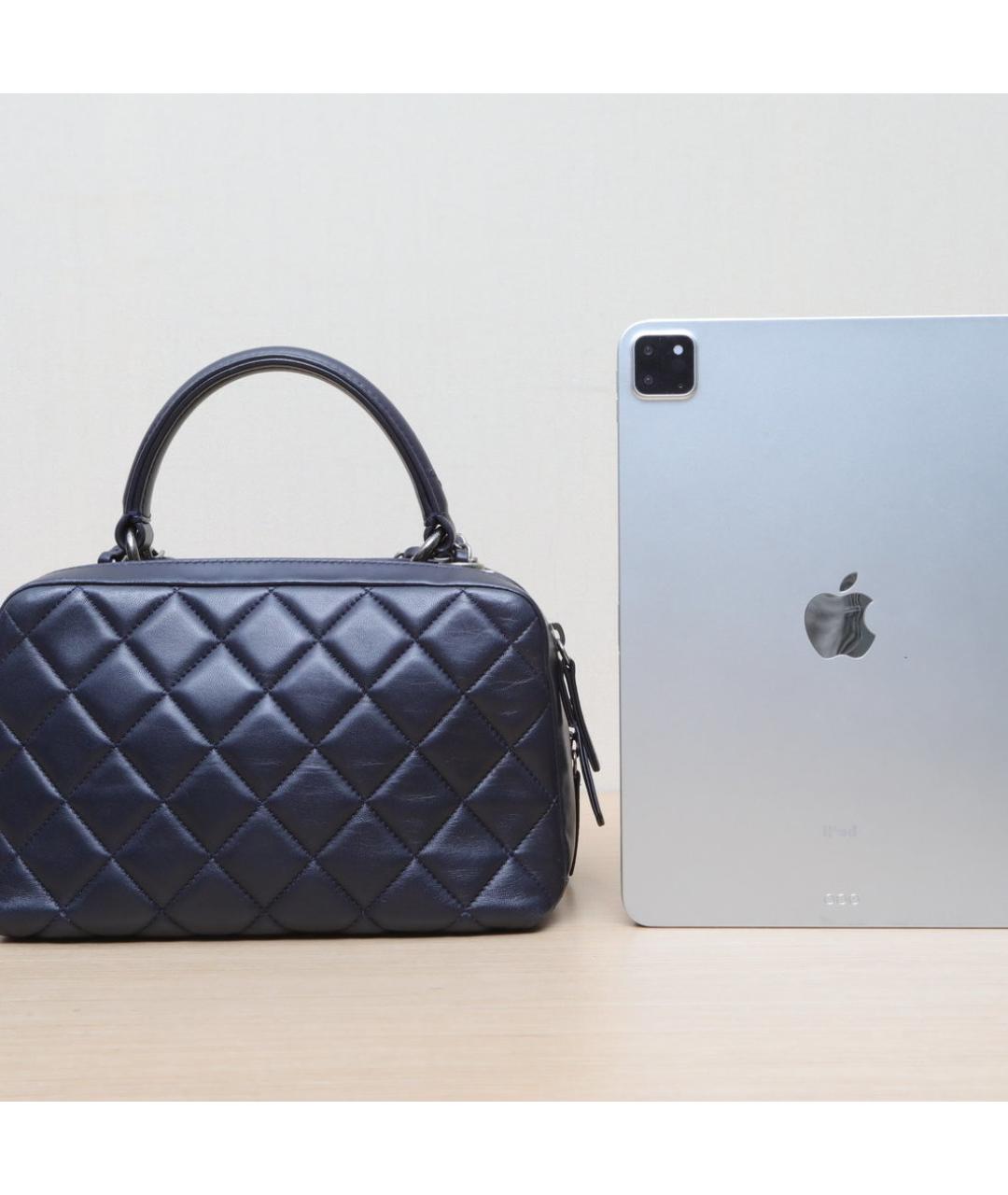 CHANEL Темно-синяя кожаная сумка через плечо, фото 7