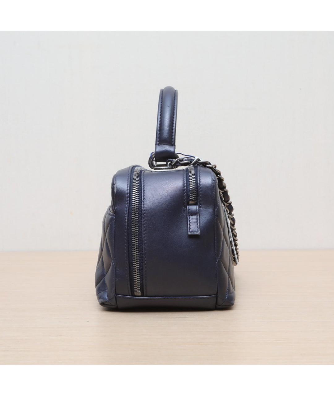 CHANEL Темно-синяя кожаная сумка через плечо, фото 5