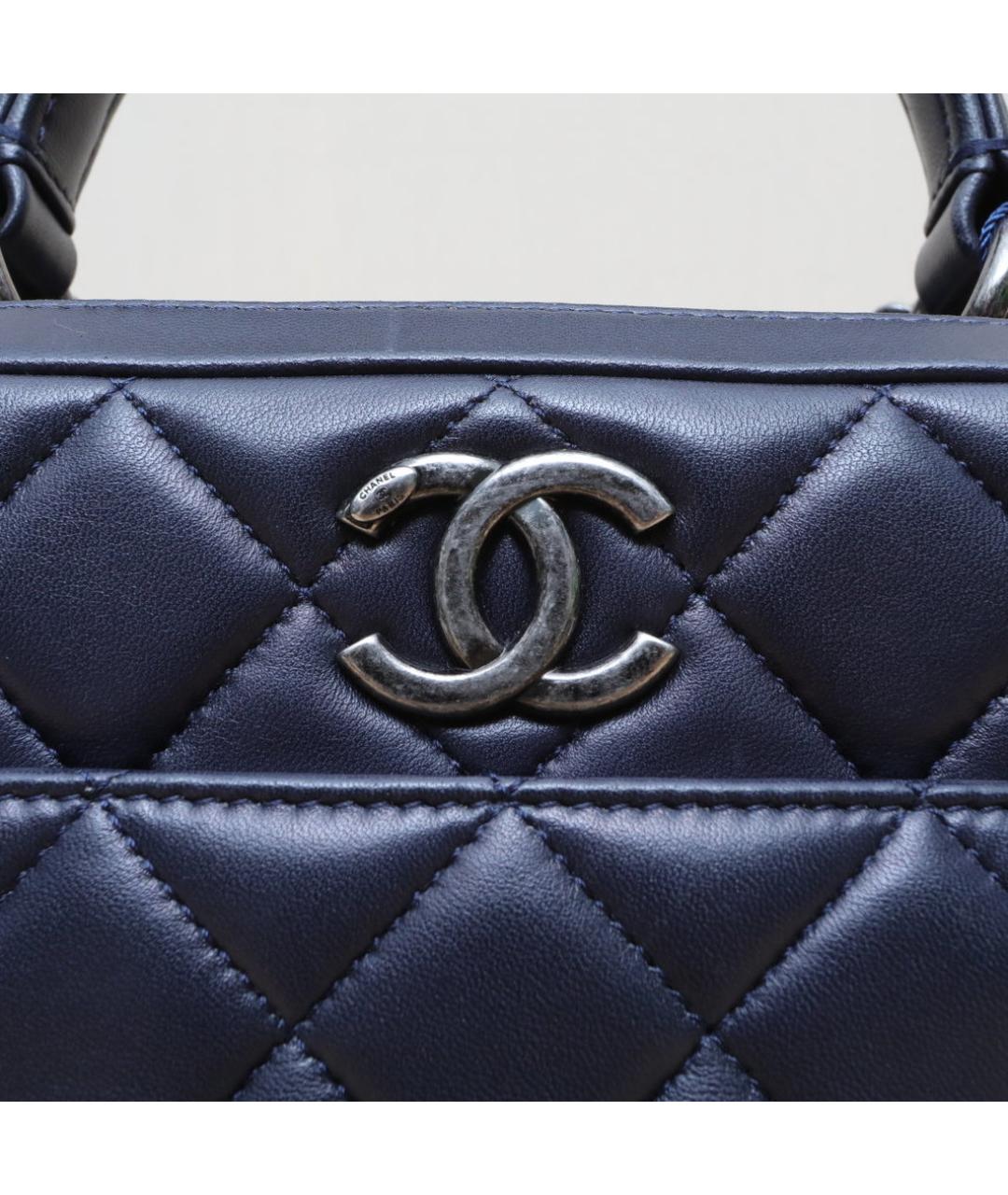 CHANEL Темно-синяя кожаная сумка через плечо, фото 8