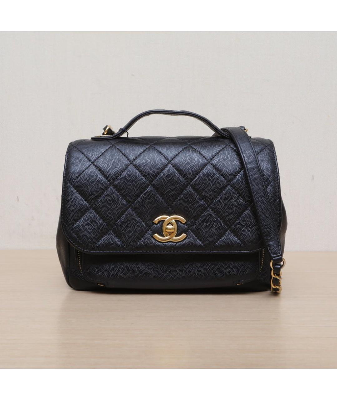 CHANEL Черная кожаная сумка через плечо, фото 3