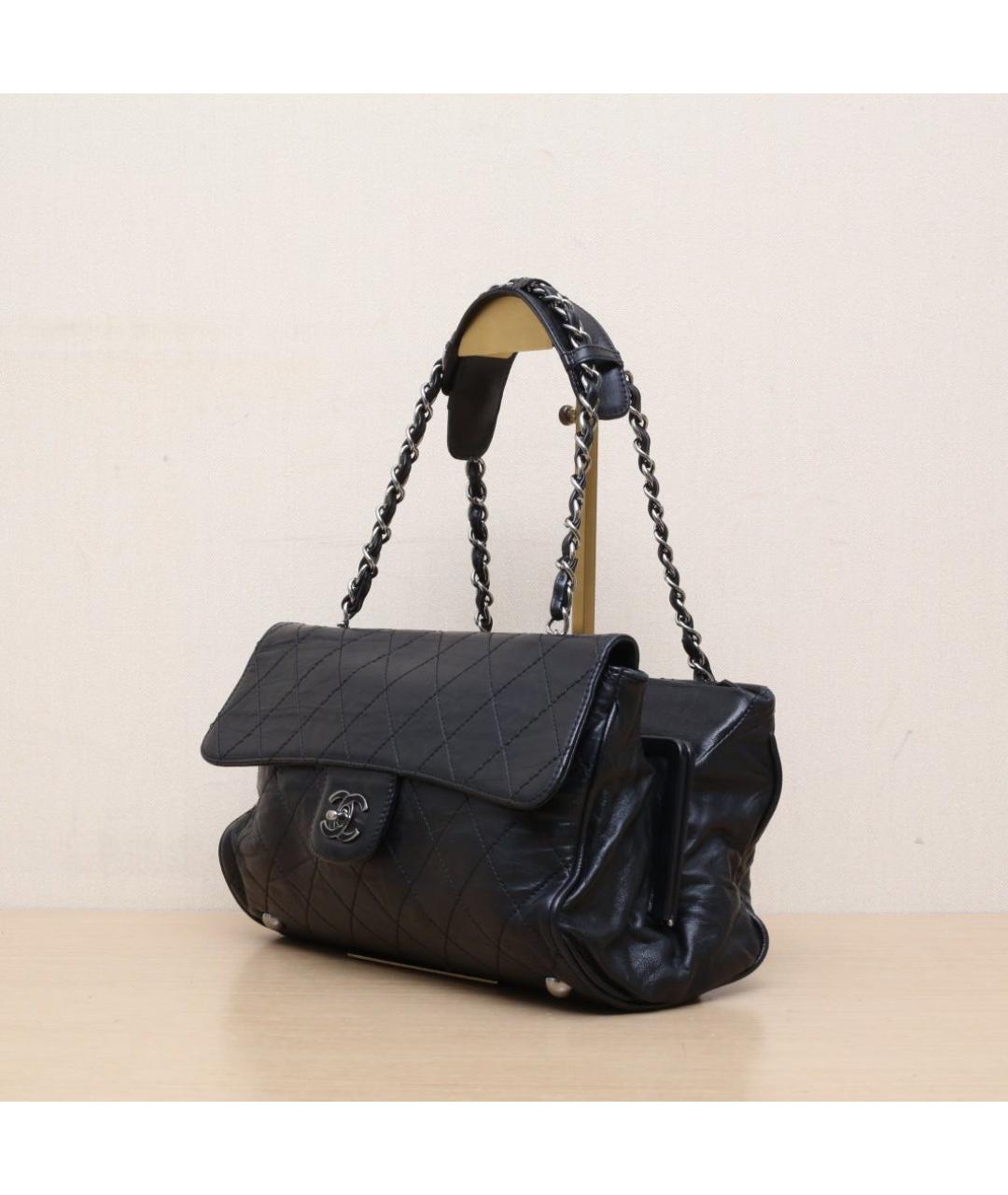 CHANEL Черная кожаная сумка через плечо, фото 4