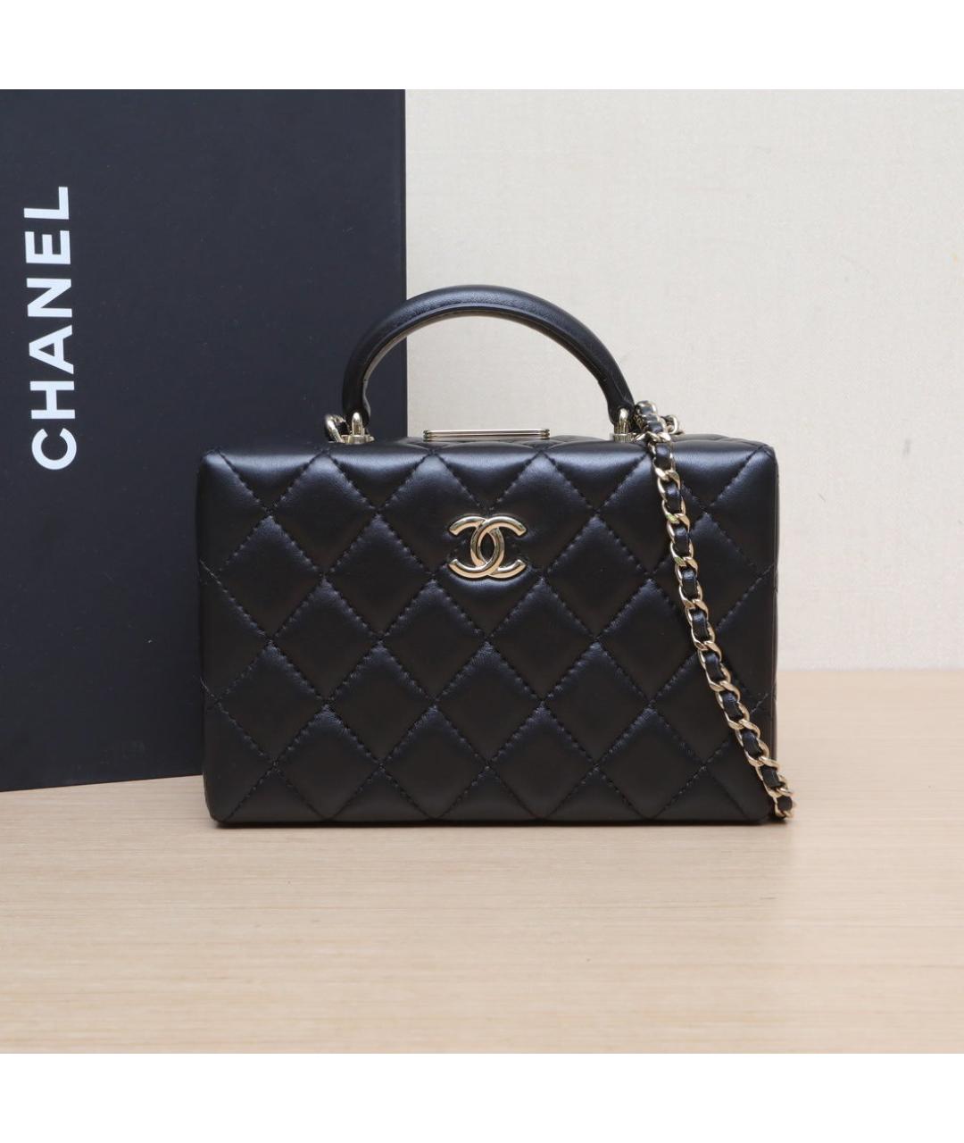 CHANEL Черная кожаная сумка через плечо, фото 2