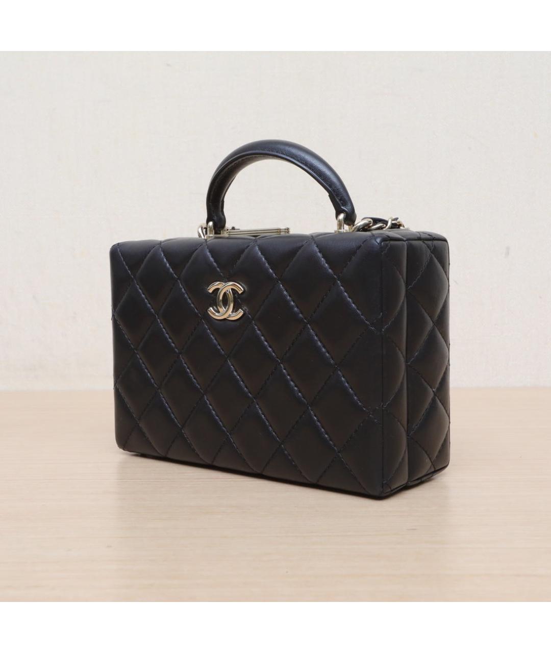 CHANEL Черная кожаная сумка через плечо, фото 4