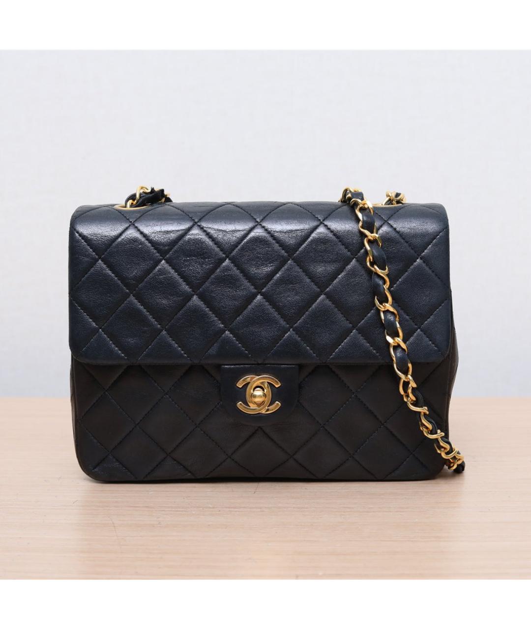 CHANEL Черная кожаная сумка через плечо, фото 2