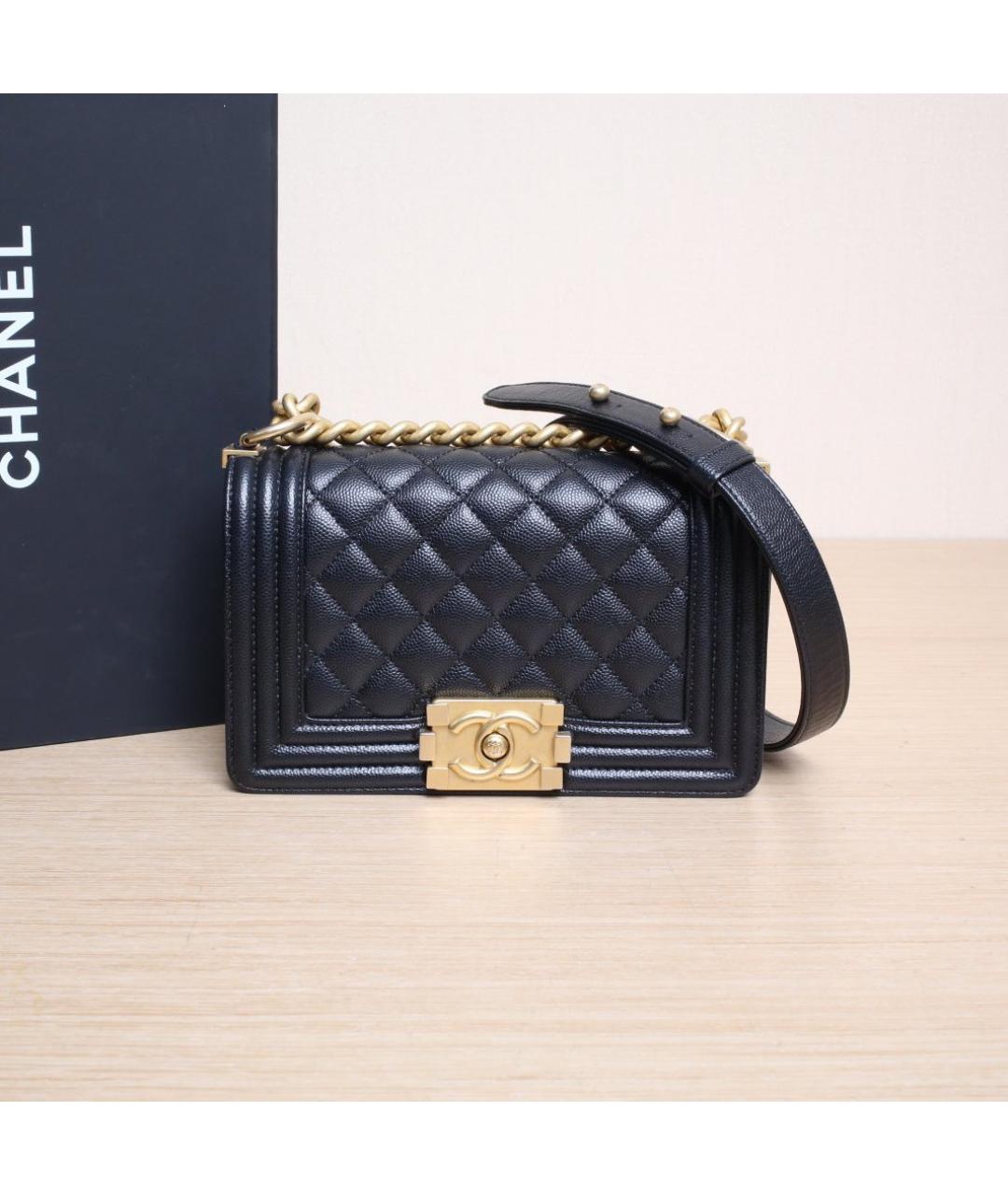 CHANEL Черная кожаная сумка через плечо, фото 2