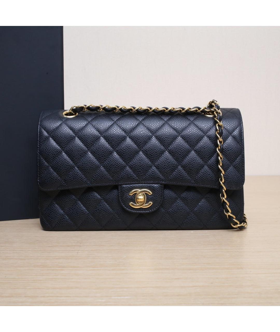 CHANEL Черная кожаная сумка через плечо, фото 2