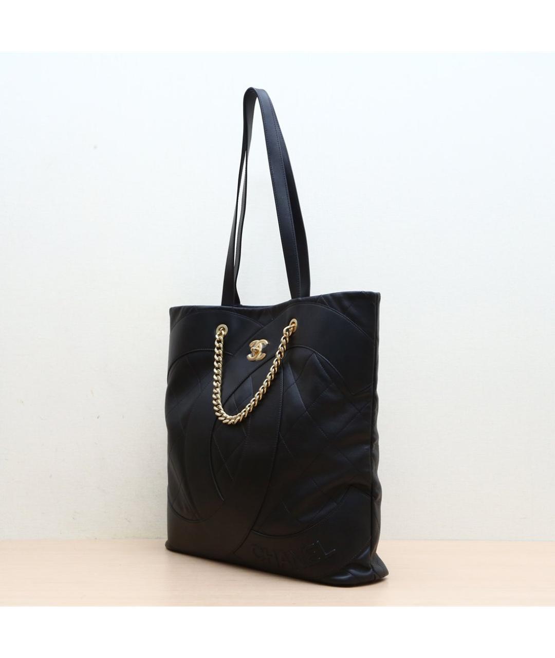 CHANEL Черная кожаная сумка через плечо, фото 5