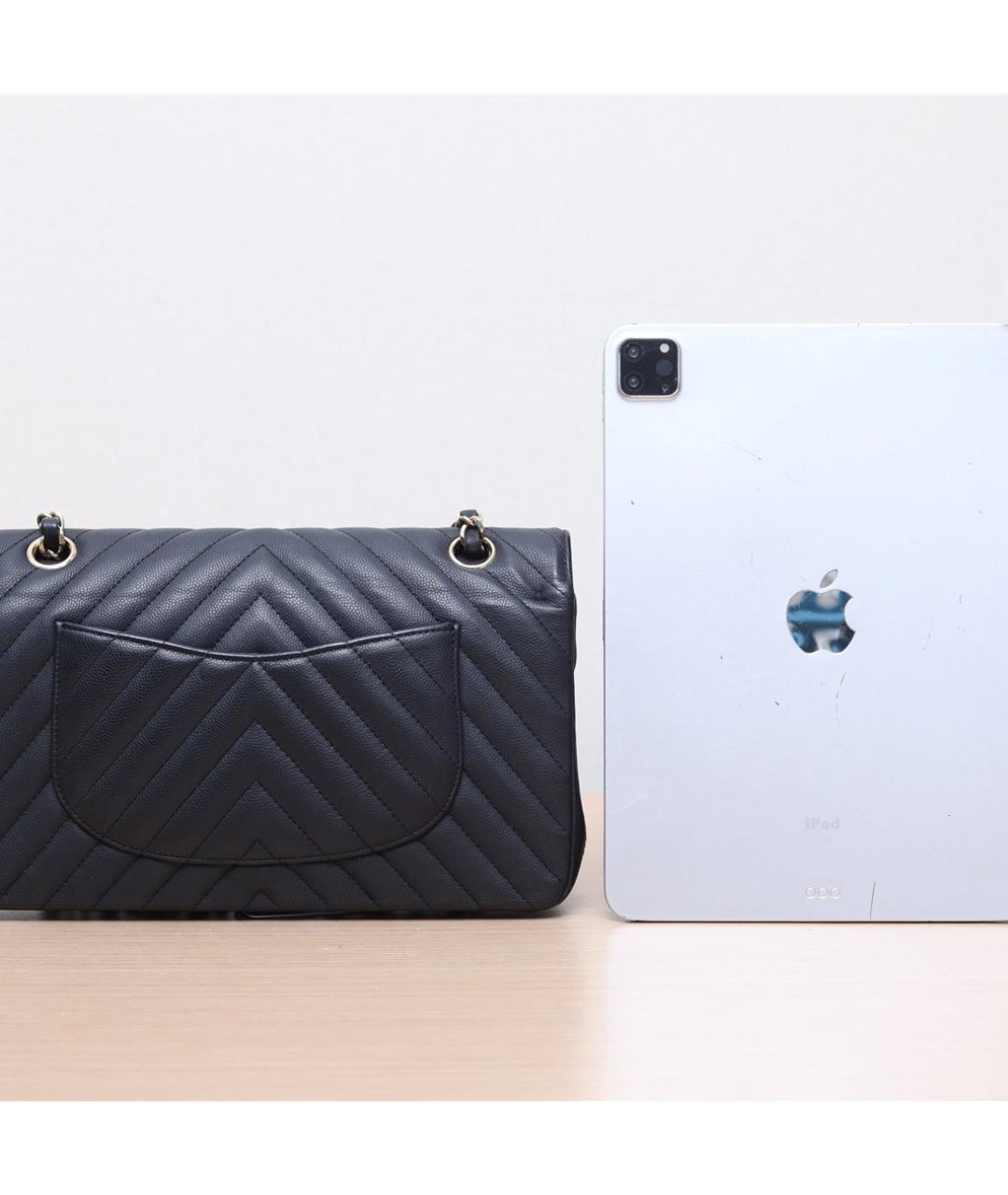 CHANEL Черная кожаная сумка через плечо, фото 7