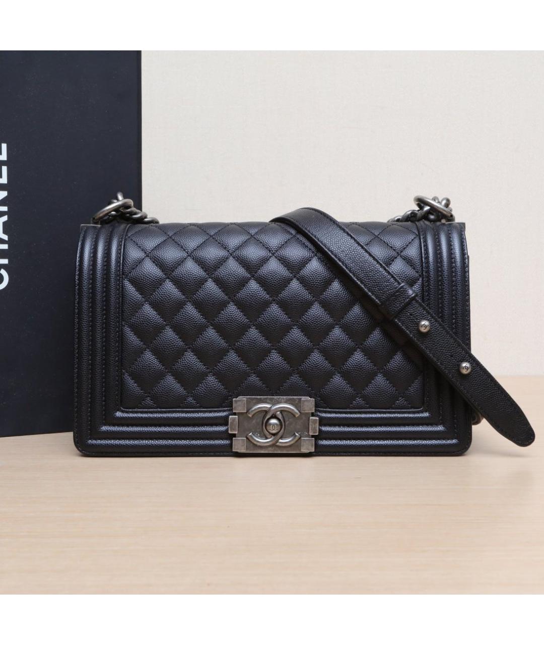 CHANEL Черная кожаная сумка через плечо, фото 2