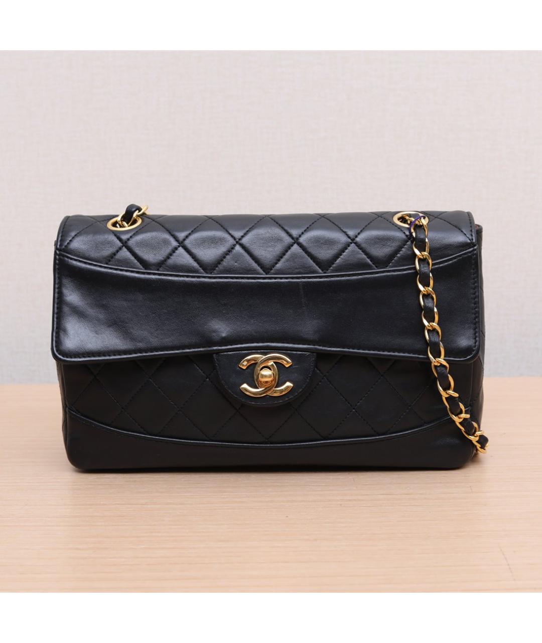 CHANEL Черная кожаная сумка через плечо, фото 2