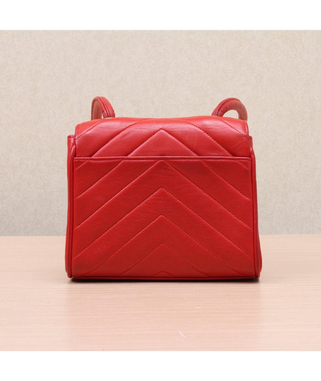 CHANEL Красная кожаная сумка через плечо, фото 3