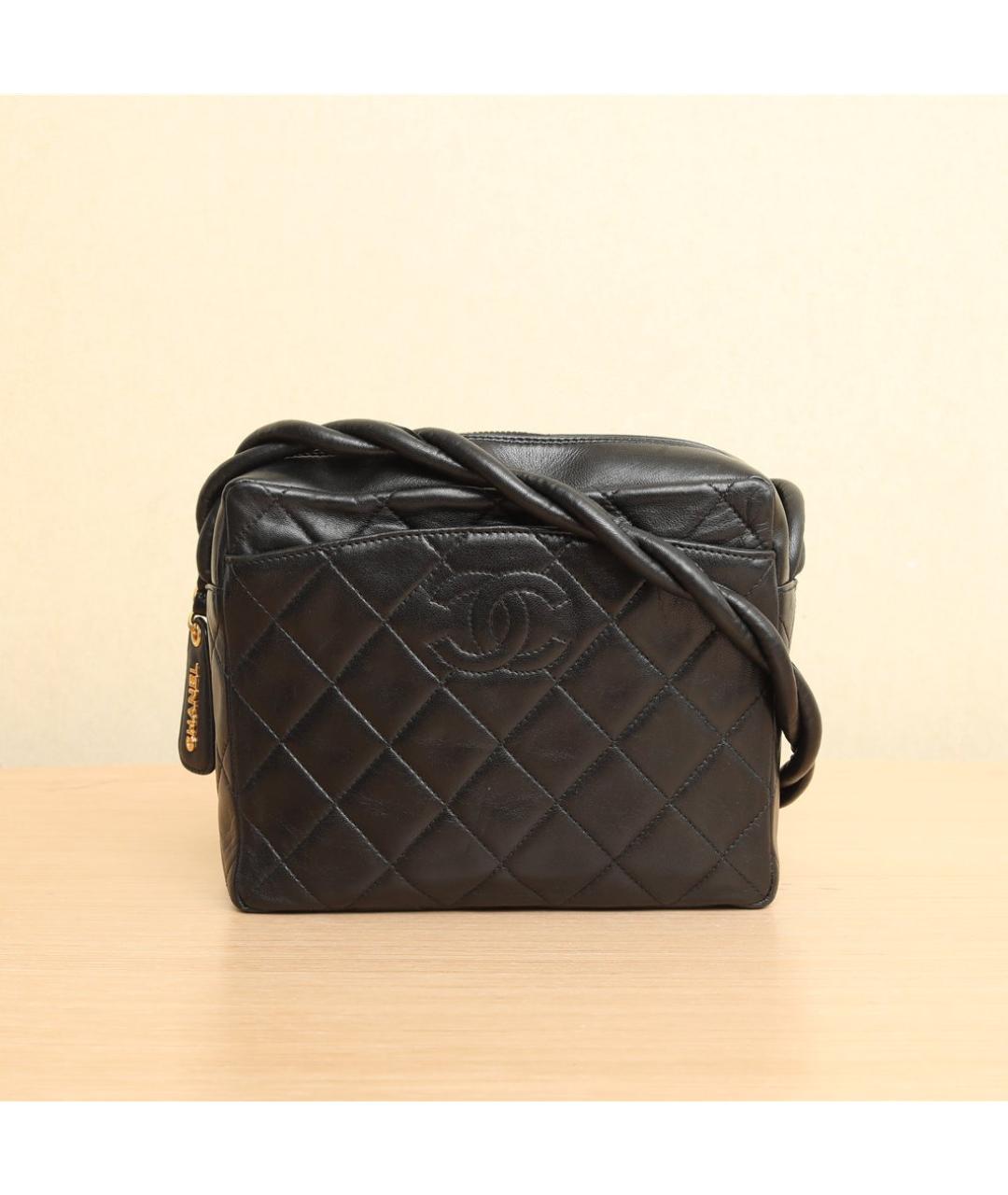 CHANEL Черная кожаная сумка через плечо, фото 2