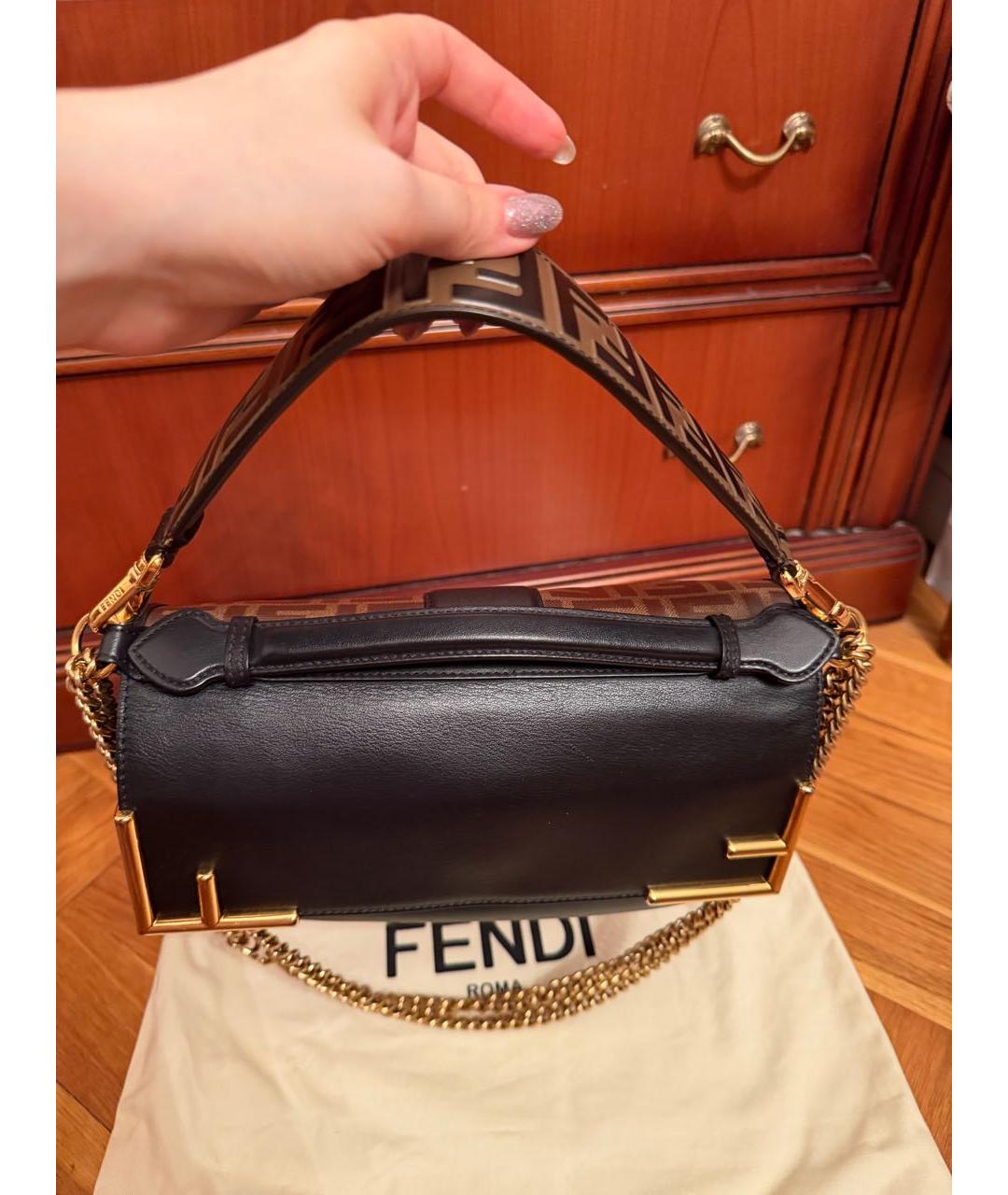 FENDI Коричневая кожаная сумка с короткими ручками, фото 5