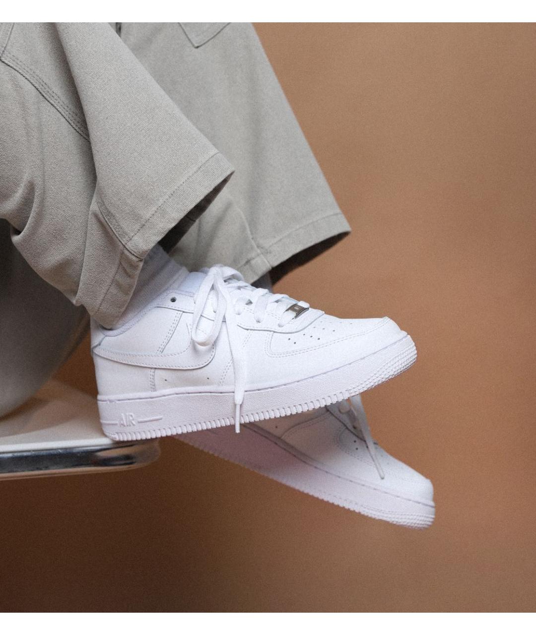 NIKE Белые кожаные низкие кроссовки / кеды, фото 2