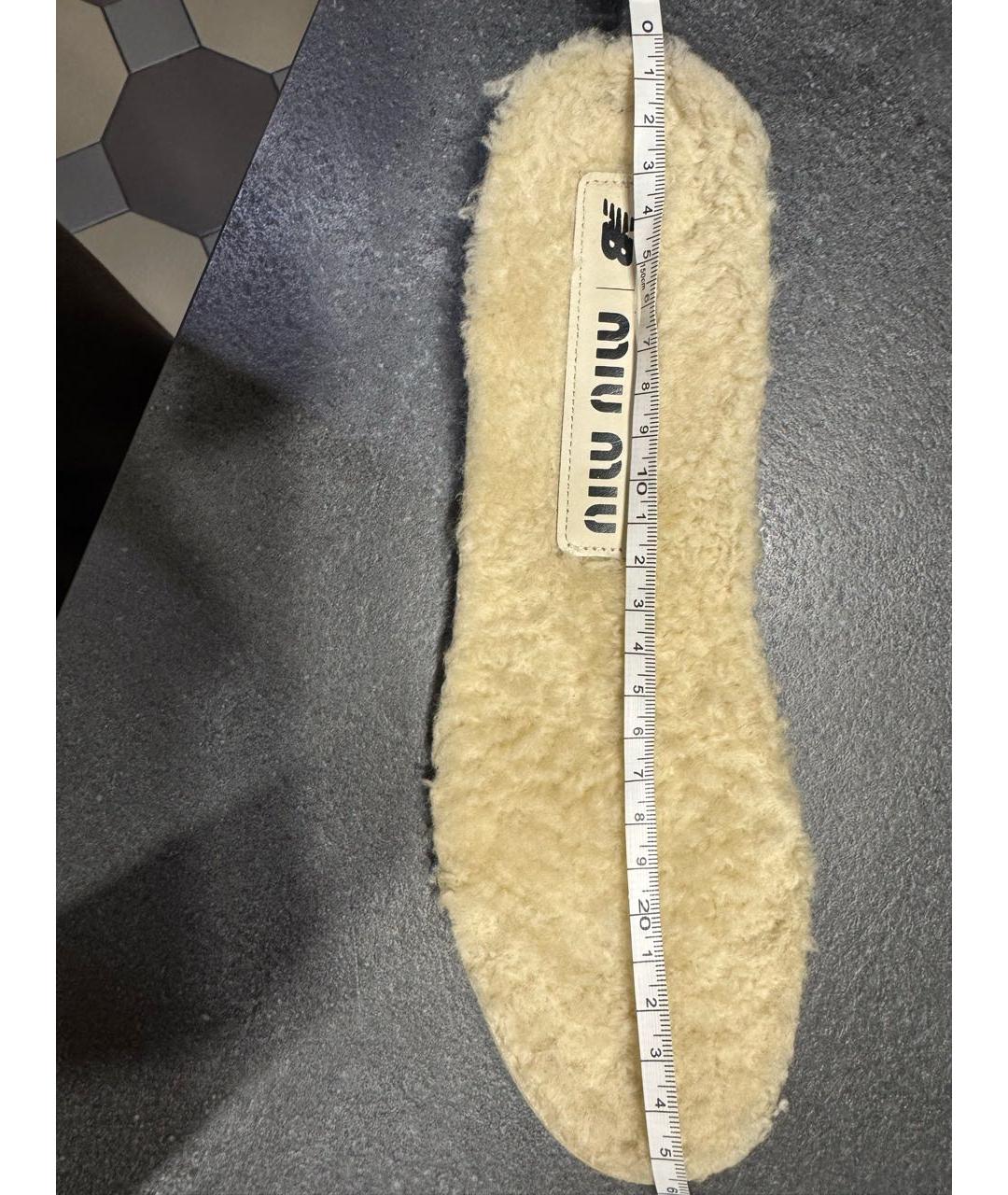 MIU MIU Бежевые замшевые кроссовки, фото 7