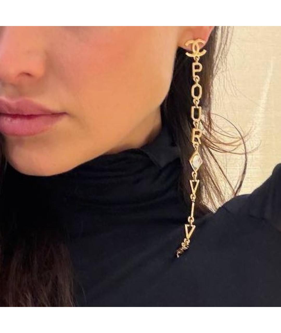 CHANEL Золотые металлические серьги, фото 3