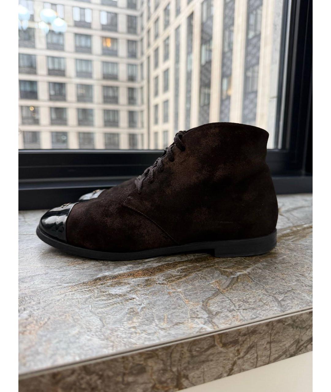 CHANEL Коричневые замшевые ботинки, фото 6